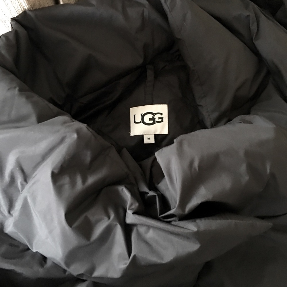 UGG